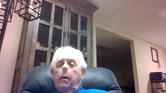 bootlegmanz online show from April 19, 2026, 4:17 pm