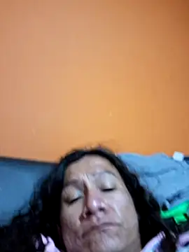 miicheele32 online show from November 26, 2025, 6:58 am