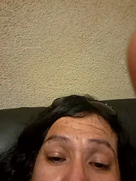 miicheele32 online show from January 19, 2026, 12:47 am