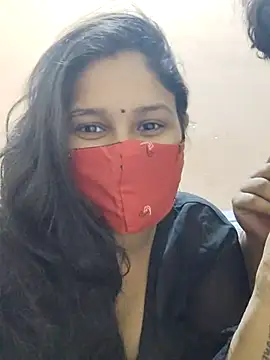 Snapshot of IND_COUPLE1 chatting on December 8, 2024, 4:18 pm IND COUPLE1 online show from December 8, 2024, 4:18 pm