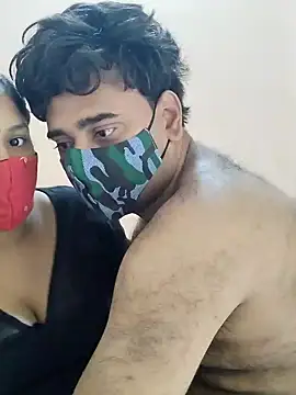 Snapshot of IND_COUPLE1 chatting on December 10, 2024, 3:52 am IND COUPLE1 online show from December 10, 2024, 3:52 am