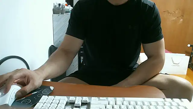 Stellan 0412 online show from April 17, 2026, 5:05 pm