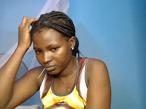 TrishaKalid online show from November 19, 2025, 7:36 pm