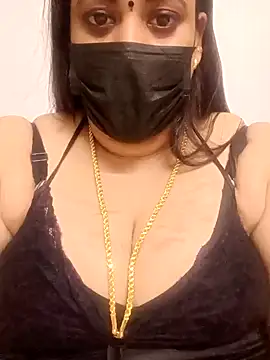 Snapshot of ashikaa_r chatting on January 21, 2025, 8:43 pm ashikaa r online show from January 21, 2025, 8:43 pm