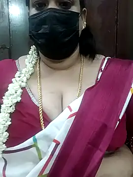 Snapshot of ashikaa_r chatting on January 22, 2025, 4:23 pm ashikaa r online show from January 22, 2025, 4:23 pm