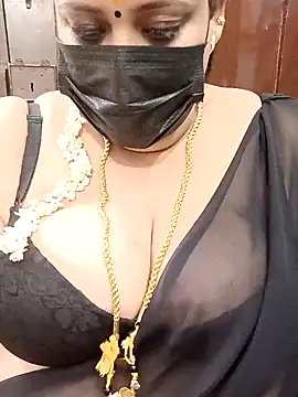 Snapshot of ashikaa_r chatting on February 14, 2025, 7:54 pm ashikaa r online show from February 14, 2025, 7:54 pm