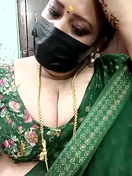 Snapshot of ashikaa_r chatting on March 16, 2025, 1:17 pm ashikaa r online show from March 16, 2025, 1:17 pm