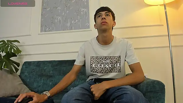 Lucian Davi online show from January 22, 2025, 12:27 pm