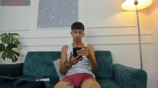 Lucian Davi online show from January 25, 2025, 8:10 pm