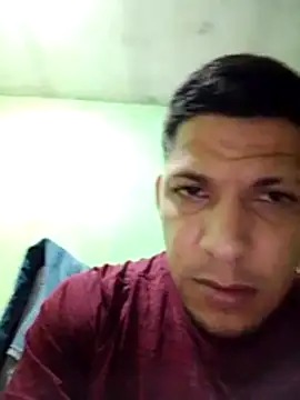 Snapshot of Alonsomadeira chatting on February 4, 2026, 12:11 pm Alonsomadeira online show from February 4, 2026, 12:11 pm