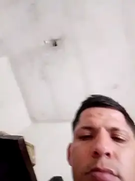 Snapshot of Alonsomadeira chatting on March 11, 2026, 9:21 pm Alonsomadeira online show from March 11, 2026, 9:21 pm