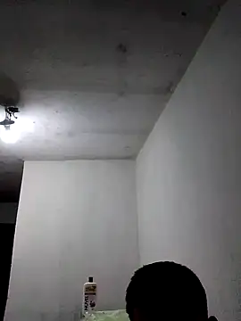 Snapshot of Alonsomadeira chatting on March 14, 2026, 2:28 am Alonsomadeira online show from March 14, 2026, 2:28 am