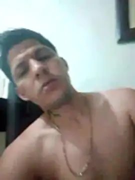 Snapshot of Alonsomadeira chatting on May 6, 2026, 12:32 pm Alonsomadeira online show from May 6, 2026, 12:32 pm