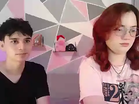 AndrewAnndCherry online show from December 23, 2025, 12:52 am