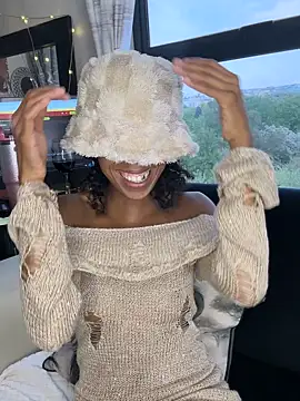 Dime-   online show from September 28, 2025, 2:11 pm