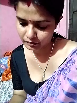 Snapshot of Hot_Pakhi chatting on December 20, 2024, 11:00 am Hot Pakhi online show from December 20, 2024, 11:00 am