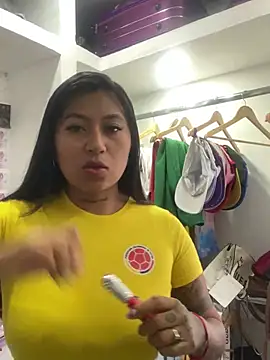 luisa16xxx online show from March 20, 2025, 9:13 pm