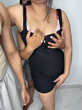 RupaliDixit online show from November 30, 2025, 4:55 pm