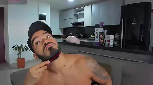 Alexander Martines online show from March 1, 2025, 9:48 pm