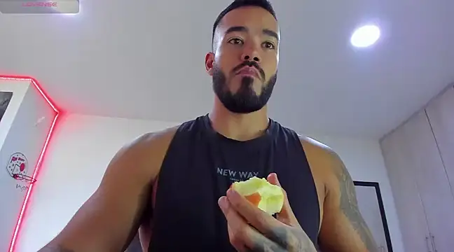 Alexander Martines online show from March 7, 2025, 9:27 pm