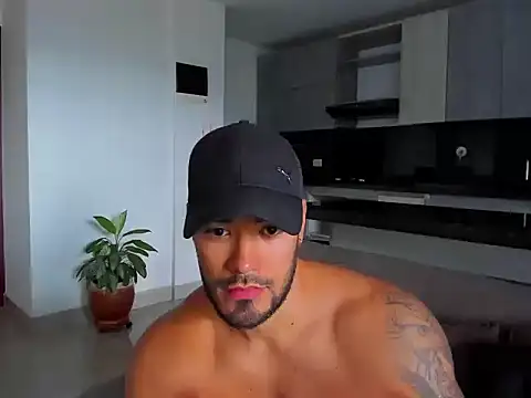 Alexander Martines online show from September 22, 2025, 9:06 pm