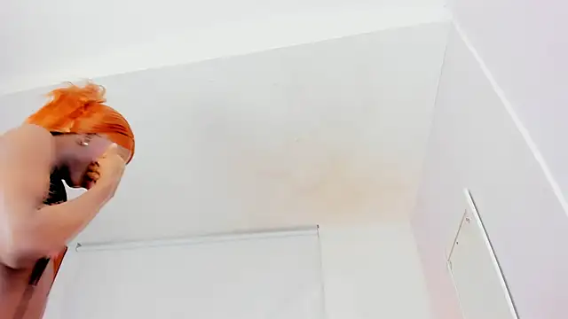 DaphneLloyd online show from December 27, 2024, 7:46 pm