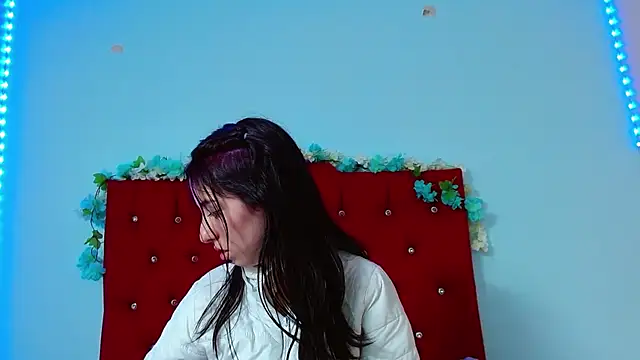 mildre303av online show from December 30, 2024, 8:10 am