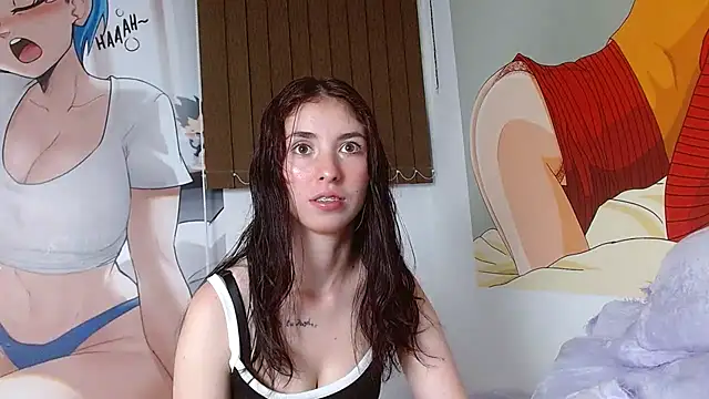 mildre303av online show from February 5, 2025, 10:33 pm