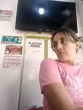 Snapshot of Isabel23zr chatting on January 27, 2025, 9:22 pm Isabel23zr online show from January 27, 2025, 9:22 pm