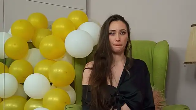 AliceMunro online show from February 28, 2025, 3:59 am