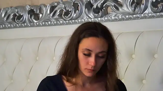 AliceMunro online show from September 10, 2025, 7:03 pm