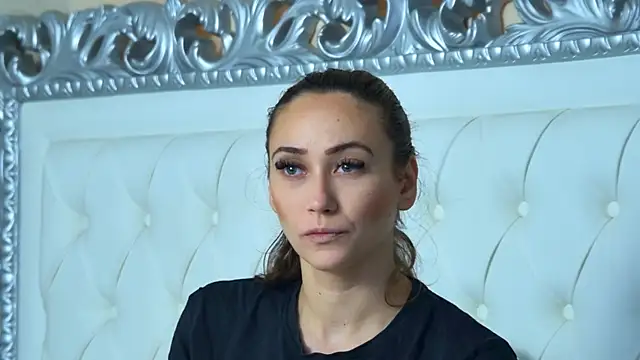 AliceMunro online show from September 12, 2025, 2:50 pm