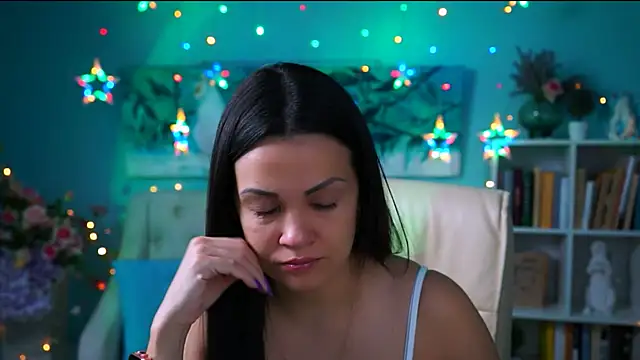 KarolinaRobinson online show from December 15, 2024, 3:31 pm