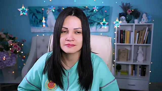 KarolinaRobinson online show from February 6, 2025, 2:48 pm