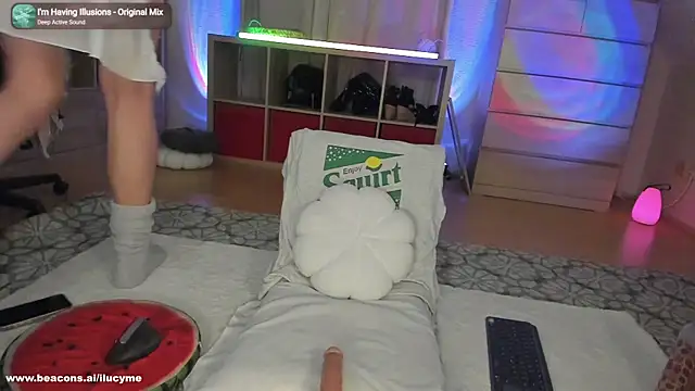 ilucyme online show from November 2, 2025, 6:21 pm