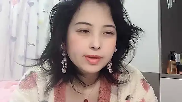 Hanicarrot online show from December 28, 2024, 4:52 pm