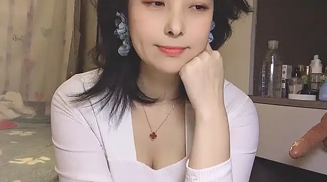 Hanicarrot online show from January 16, 2025, 4:28 pm