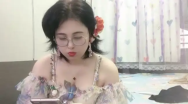 Hanicarrot online show from February 11, 2025, 8:48 am