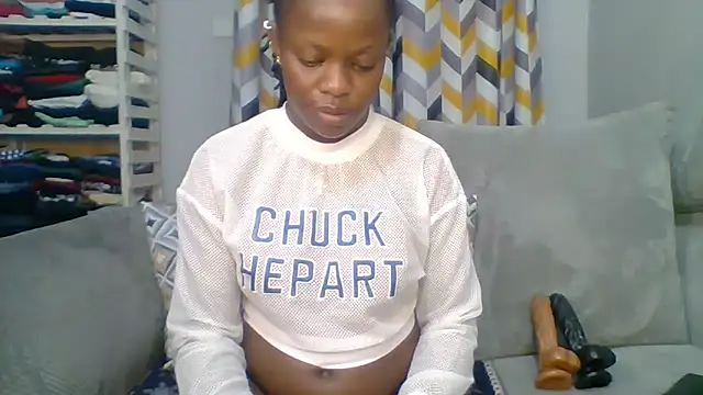 Petite 254 online show from October 8, 2025, 10:51 pm