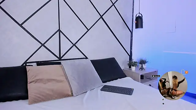 Natasha Smith09 online show from March 6, 2025, 10:47 pm