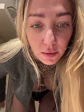 ElenaHaze online show from December 23, 2024, 8:44 am