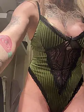 ElenaHaze online show from January 3, 2025, 4:37 pm