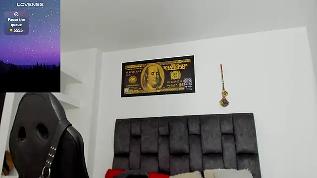 MattRodriguez9 online show from March 13, 2025, 12:46 pm