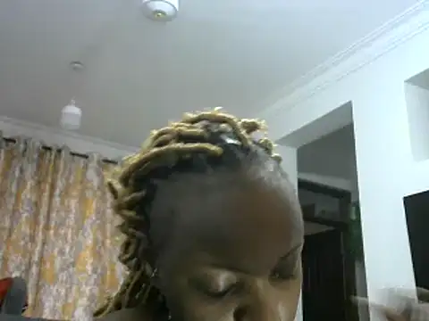 Snapshot of Sexy_lla chatting on February 13, 2025, 4:00 am Sexy lla online show from February 13, 2025, 4:00 am