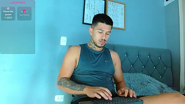 mateoreal1 online show from March 3, 2026, 12:00 pm