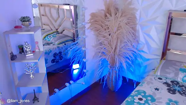 Jonesliam23 online show from March 20, 2026, 7:41 pm