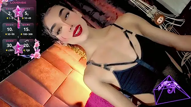 Snapshot of the-horus-girl chatting on June 11, 2026, 6:44 am the-horus-girl online show from June 11, 2026, 6:44 am