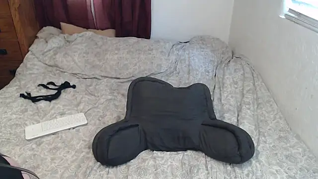 Snapshot of anja_peach chatting on April 22, 2026, 4:30 pm anja peach online show from April 22, 2026, 4:30 pm