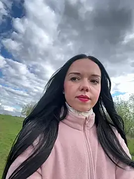 Vanesskaa online show from April 19, 2026, 4:39 pm