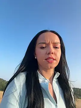 Snapshot of Vanesskaa chatting on July 17, 2026, 6:46 pm Vanesskaa online show from July 17, 2026, 6:46 pm